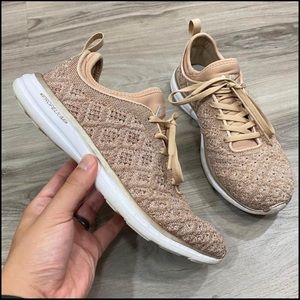 APL Lululemon TechLoom Phantom Running Shoes